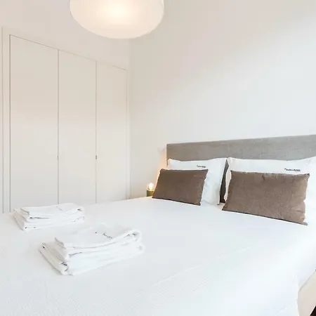 Flh Restauradores Charming شقة